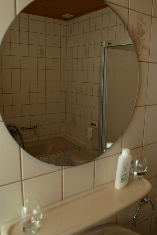 Villa 'T Bruggeske Mol Zimmer foto